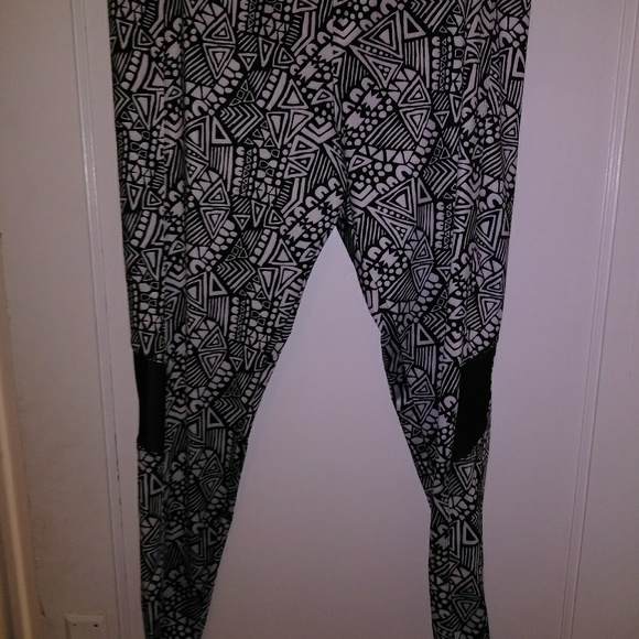 Nicki Minaj - Picture 1 of 3